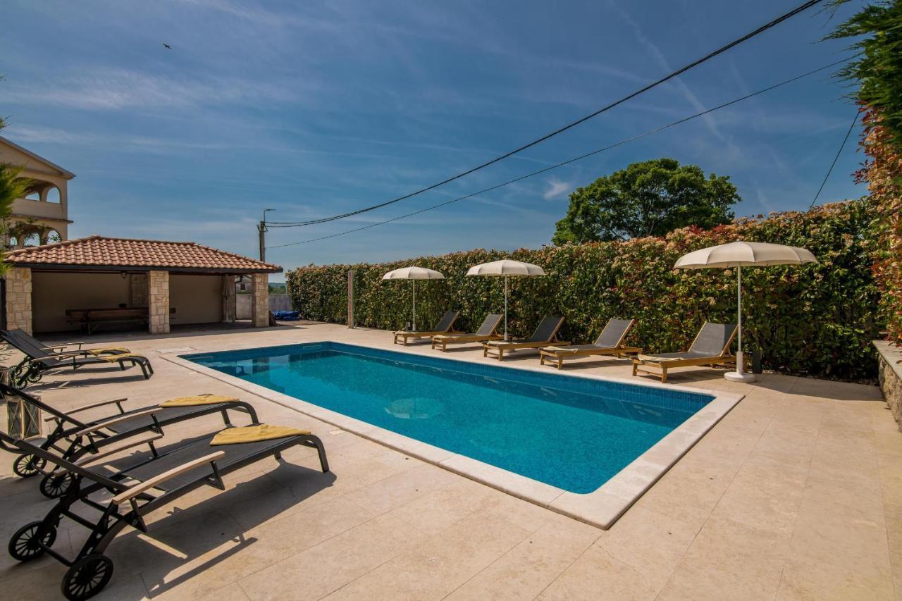 Villa Augusta Malinska Exteriér fotografie